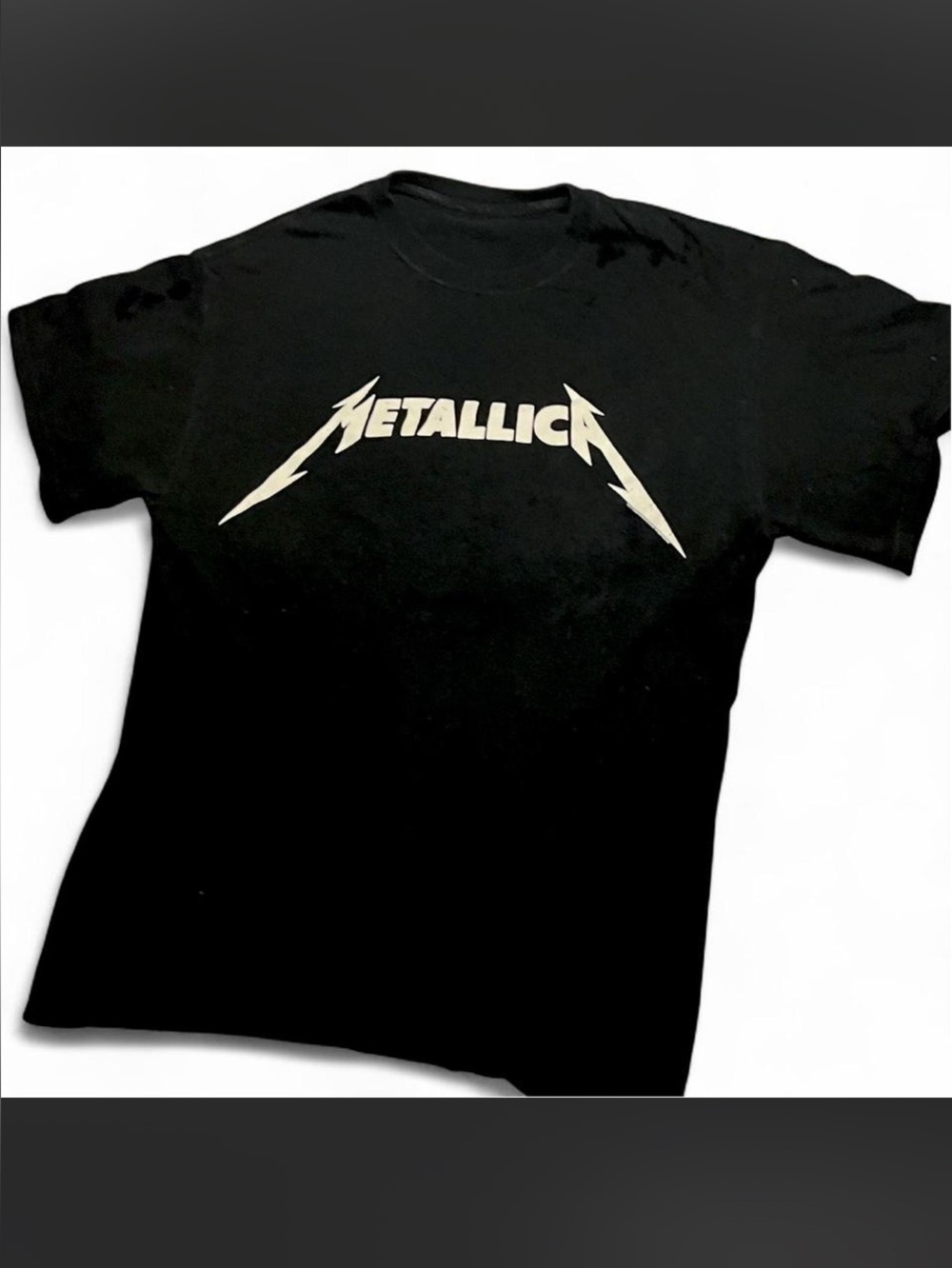 Vintage Y2K Metallica Logo
Graphic Tee Black Faded
Grunge Goth Shirt
Medium